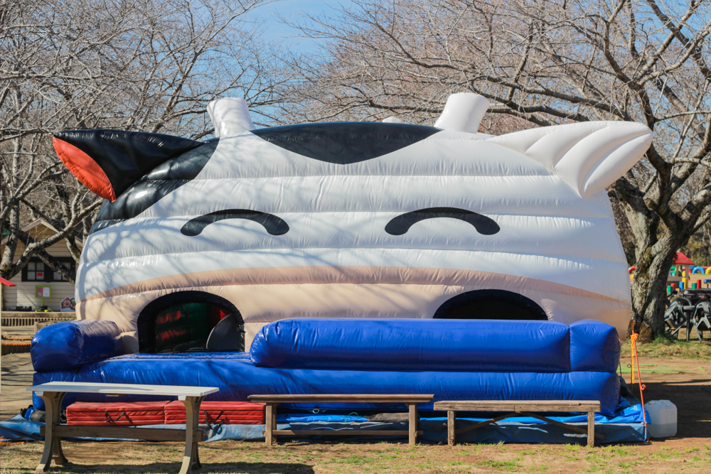 みんなでジャンプ！ふわふわ牧場【土日祝のみ】